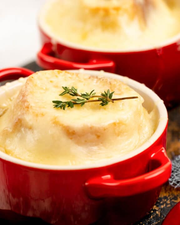 Onion soup gratinee in bowls.