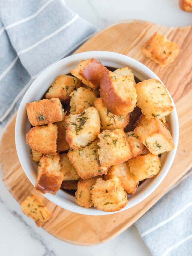 How to Make Croutons in Air Fryer - CopyKat Recipes