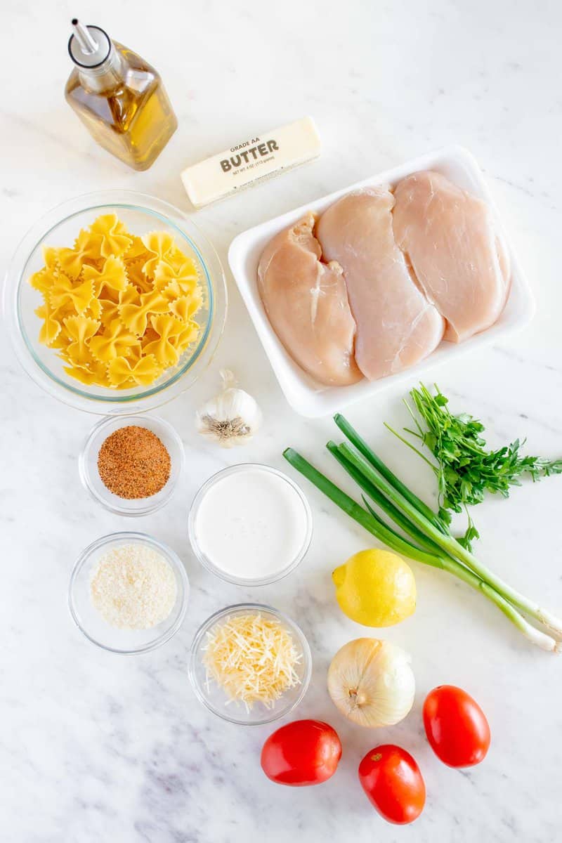 Ingredients for copycat Chili's Cajun yellow pasta.