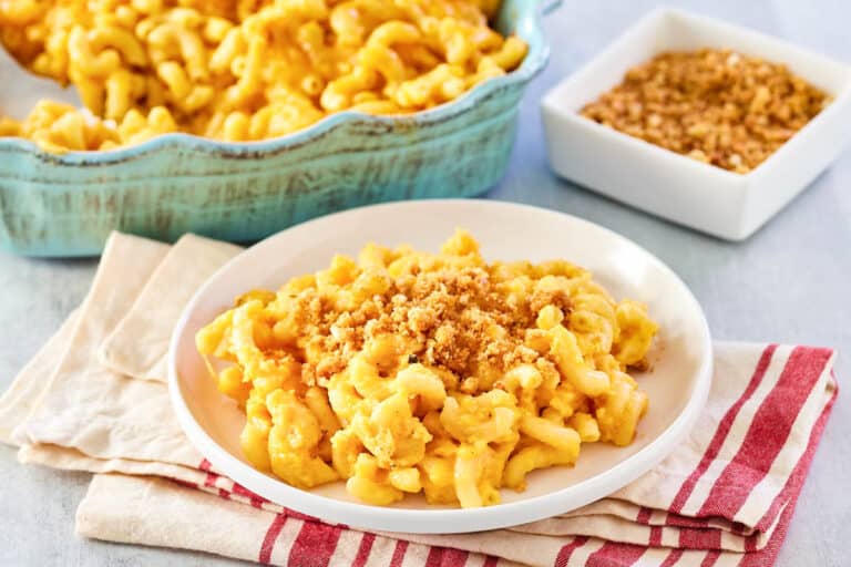 Baked Mac and Cheese with Bread Crumbs