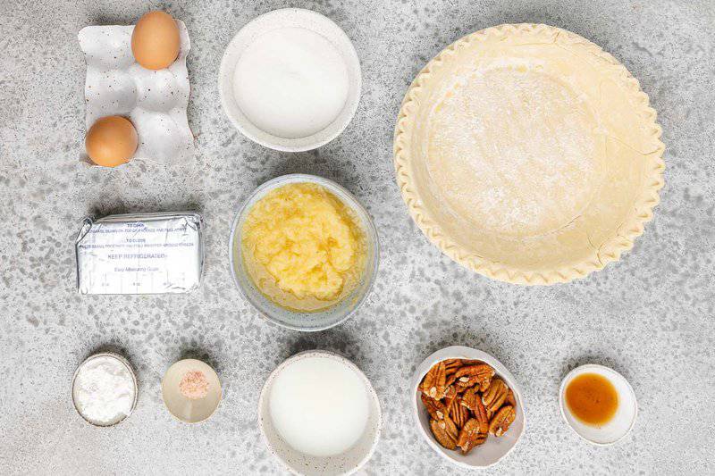 Pineapple pie ingredients.