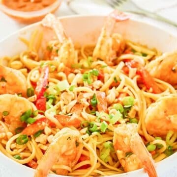 Copycat Planet Hollywood Thai shrimp pasta in a bowl.