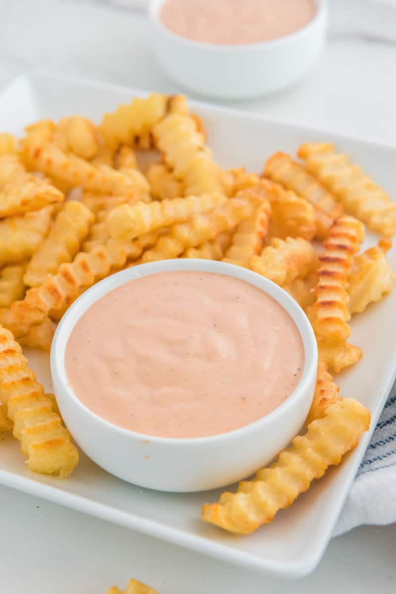 Raising Cane's Sauce {Copycat Recipe}