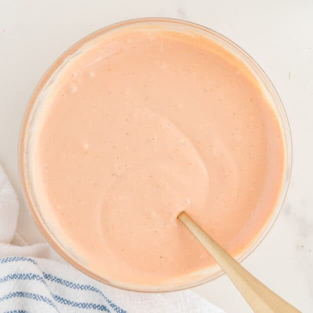 Copycat Raising Cane's sauce in a glass bowl.