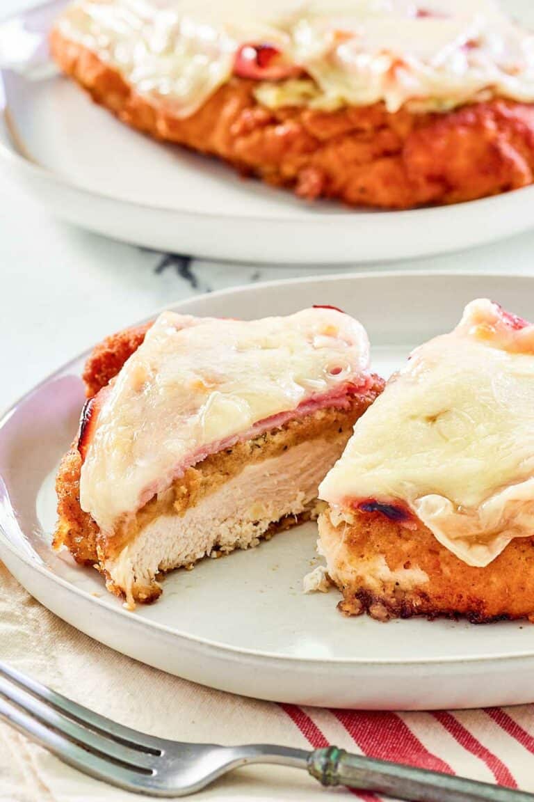 Copycat Luby's chicken durango on plates.