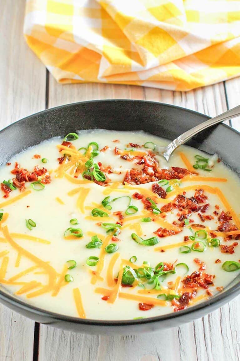A bowl of copycat Bennigan's ultimate baked potato soup.