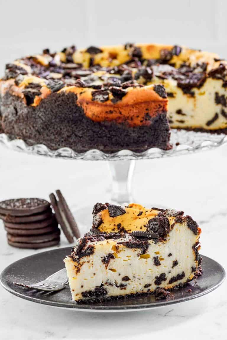 Copycat Cheesecake Factory Oreo cheesecake and some oreo cookies.