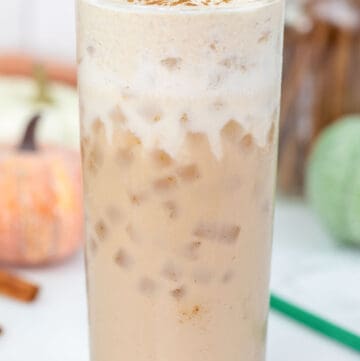 Copycat Starbucks iced pumpkin cream chai latte.