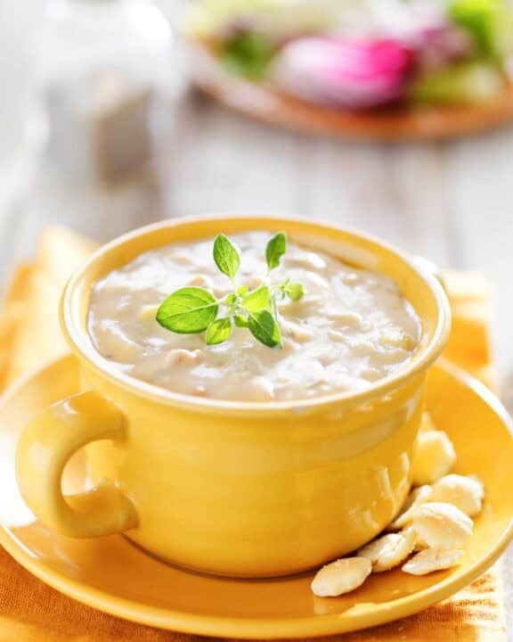Copycat Sweet Tomatoes clam chowder and oyster crackers.
