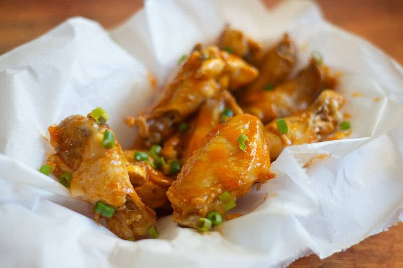 Air Fryer Garlic Buffalo Chicken Wings