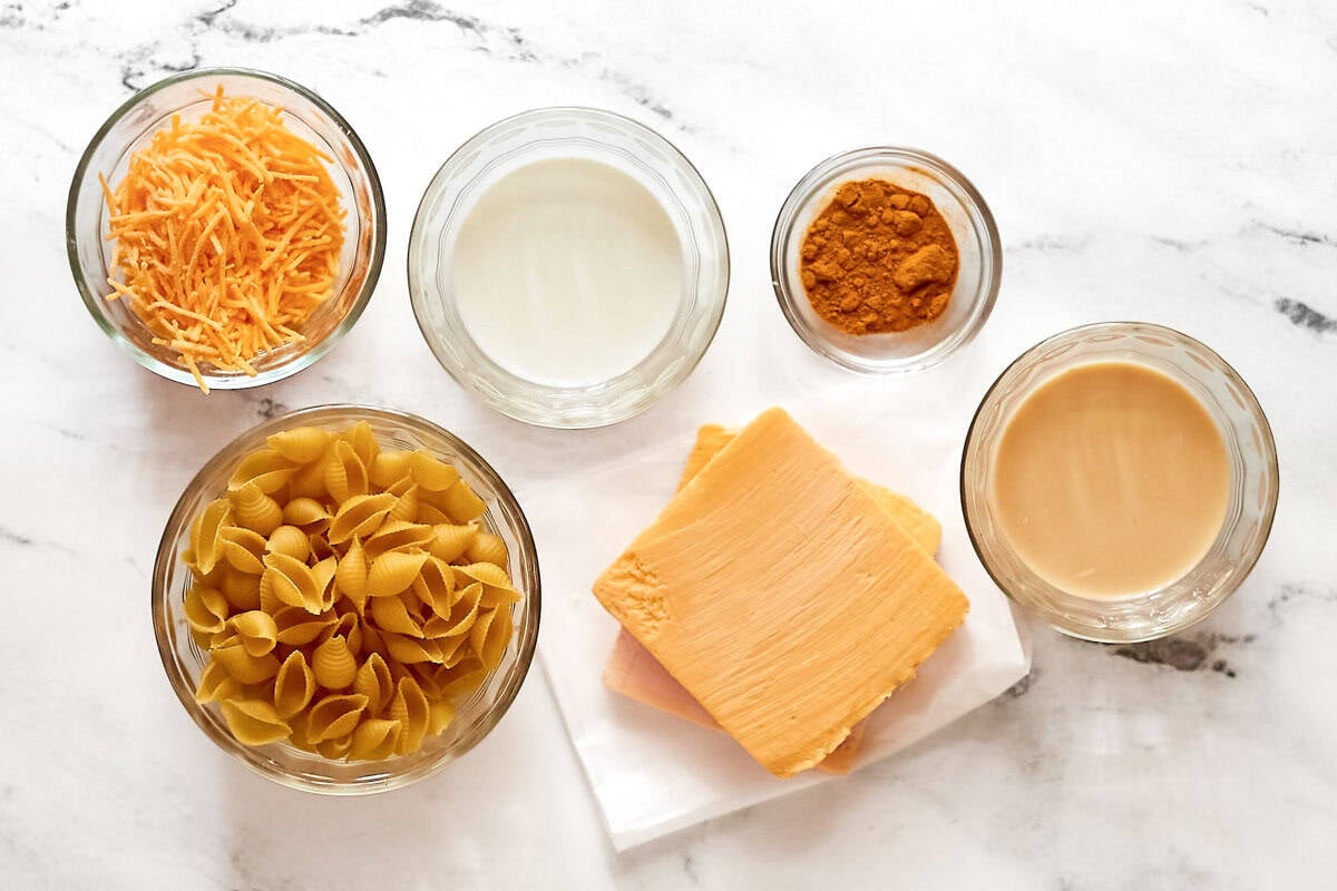 Shell pasta, milk, cheese, vinegar, seasonings.