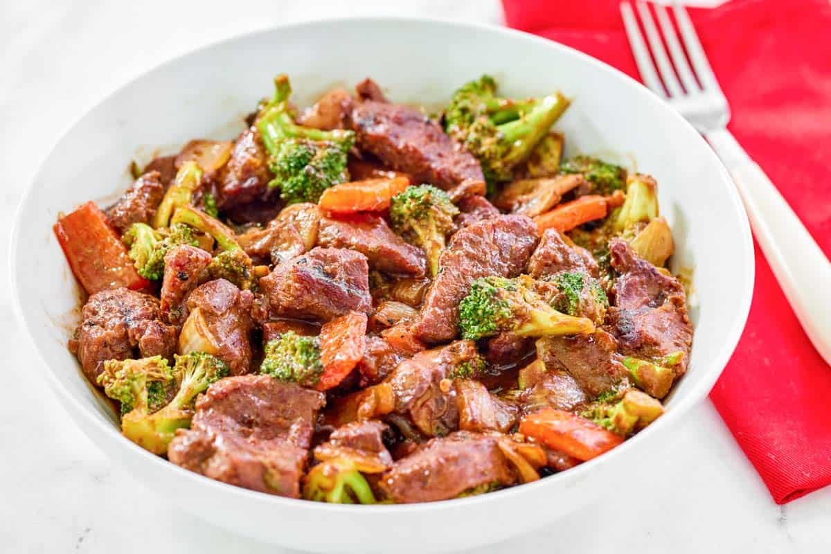 Black pepper sauce stir fry with steak and veggies.