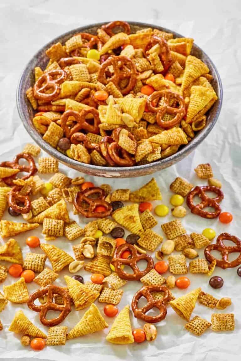 Crunchy snack mix with sweet and salty flavors.